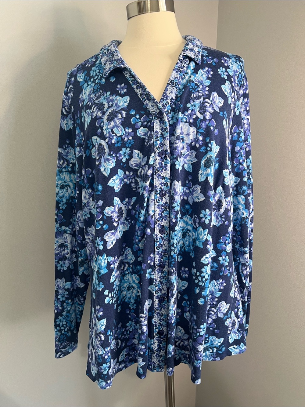 Isaac Mizrahi Live! Size 2X Blue Mixed Print Floral Button-Front Shirt Blouse